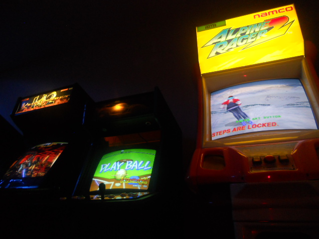 BEST COMPANY EMPLOYEE MOTIVATIONAL GAME ROOM IDEA We wanted to share with all business owners and happy employees what positive things can be done to raise morale:                                                   The arcade boom of the 1980s was represented by a quarter that would reserve your spot. At  by richardblank