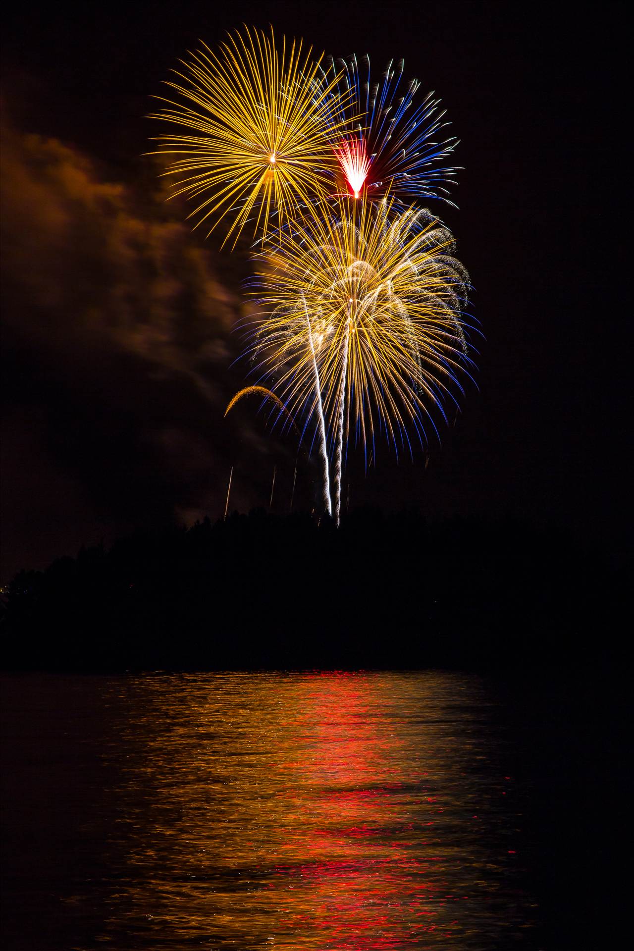 Dillon Reservoir Fireworks 2015 43  by Scott Smith Photos