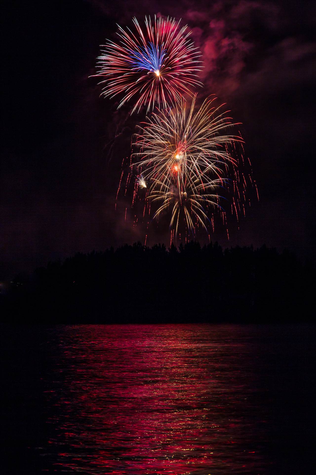 Dillon Reservoir Fireworks 2015 52  by Scott Smith Photos