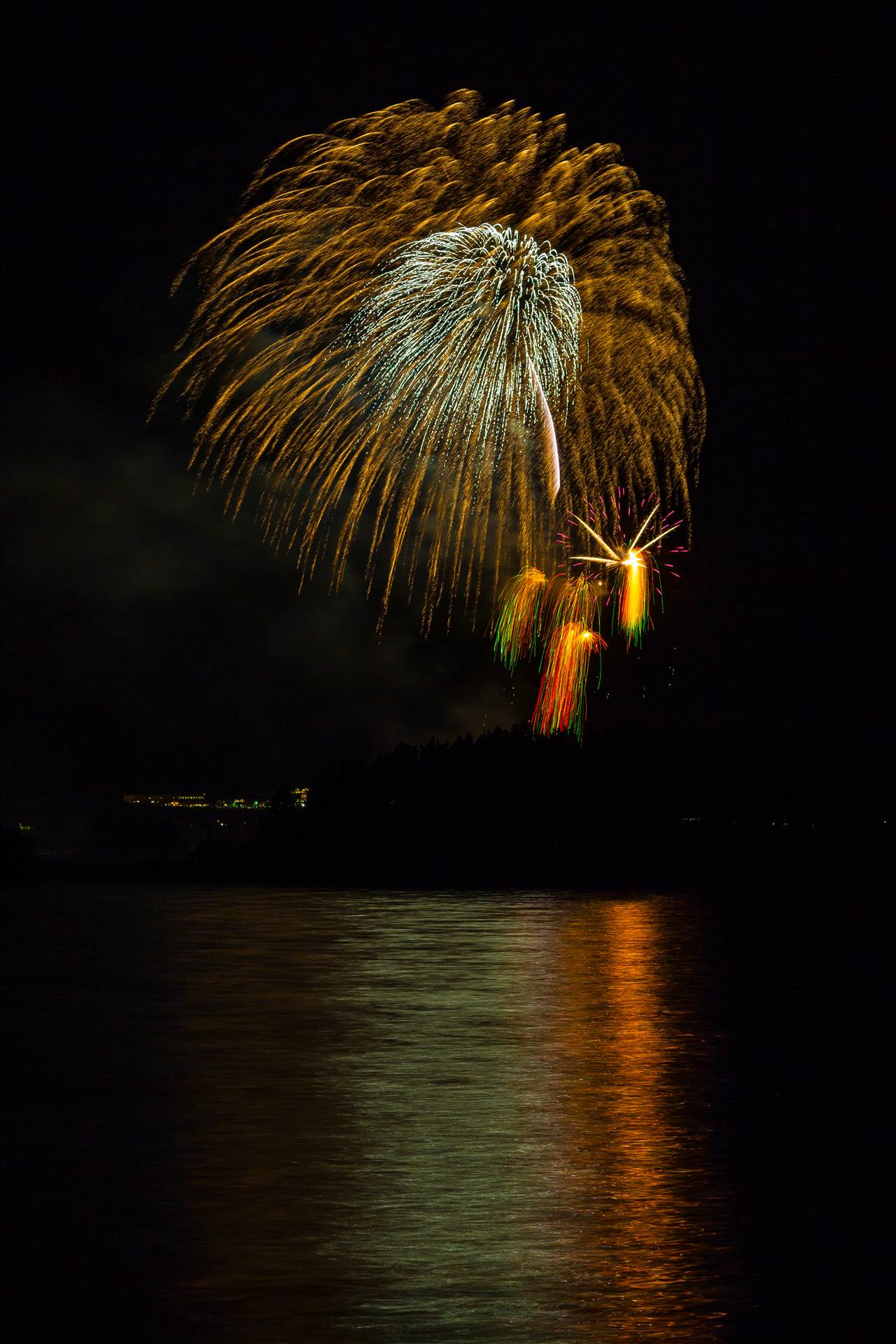 Dillon Reservoir Fireworks 2015 25  by Scott Smith Photos