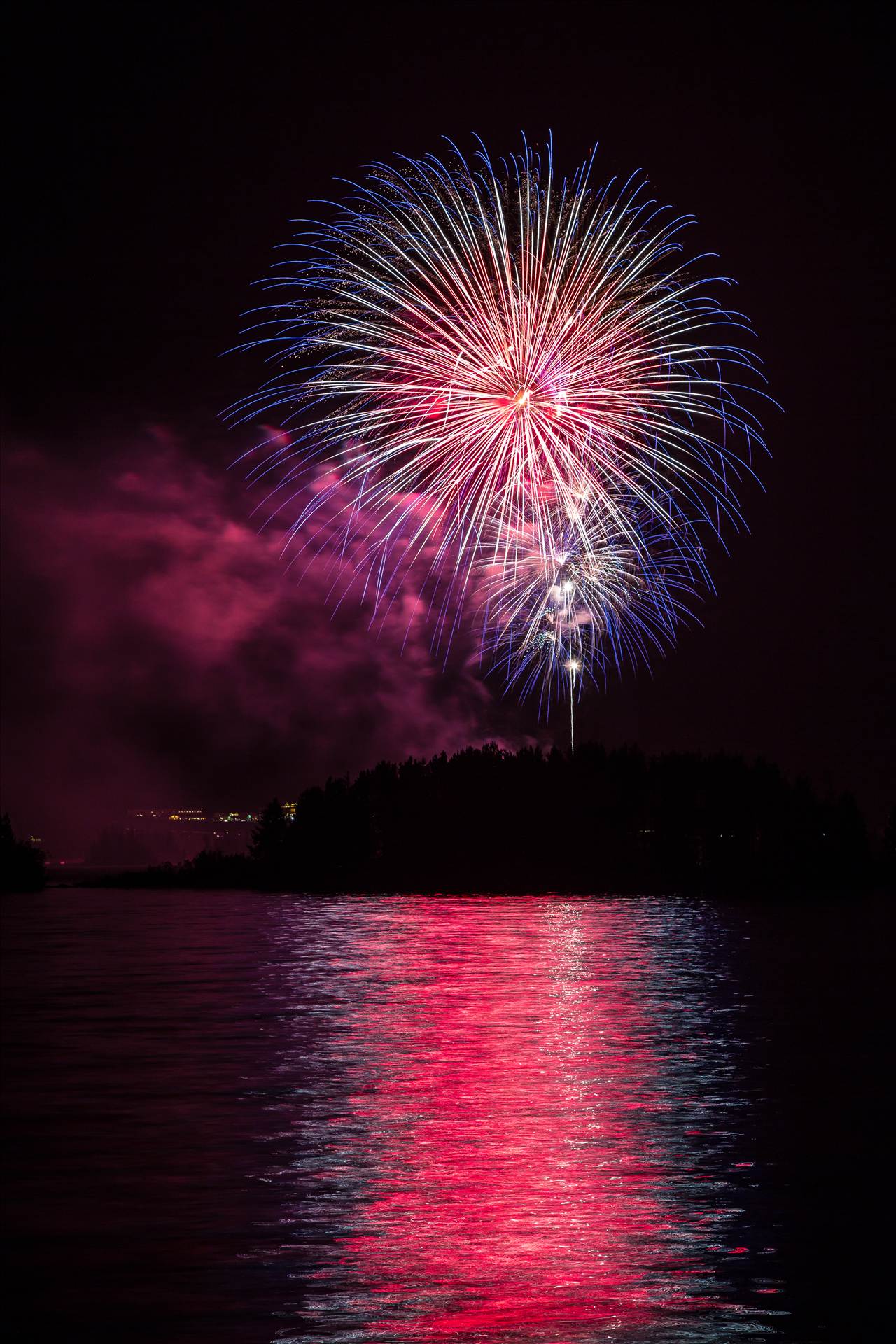 Dillon Reservoir Fireworks 2015 24  by Scott Smith Photos