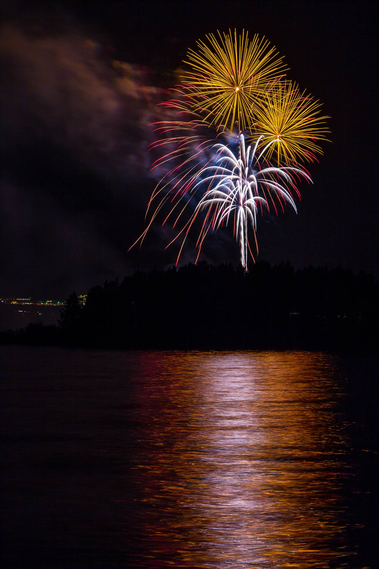 Dillon Reservoir Fireworks 2015 44  by Scott Smith Photos