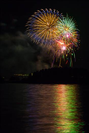 Dillon Reservoir Fireworks 2015 16 - 