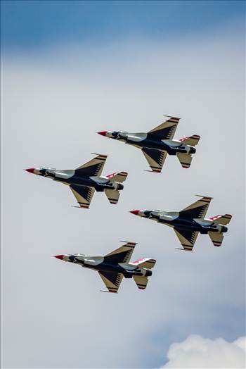 USAF Thunderbirds 19 by Scott Smith Photos