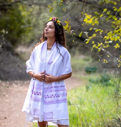 tzitzit women Explore a stunning collection of tzitzit for women at Galilee Silks. Our carefully crafted designs blend tradition and style, offering a diverse range of tzitzit women Tallit options to suit your preferences.  For more visit: https://www.galileesilks.com/ by Galileesilks