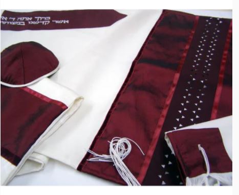 tallit gadol Experience the magnificence of Tallit Gadol at Galilee Silks. Our curated collection showcases tallitot that capture the essence of tradition and devotion. For more visit: https://www.galileesilks.com/collections/tallit-gadol by Galileesilks