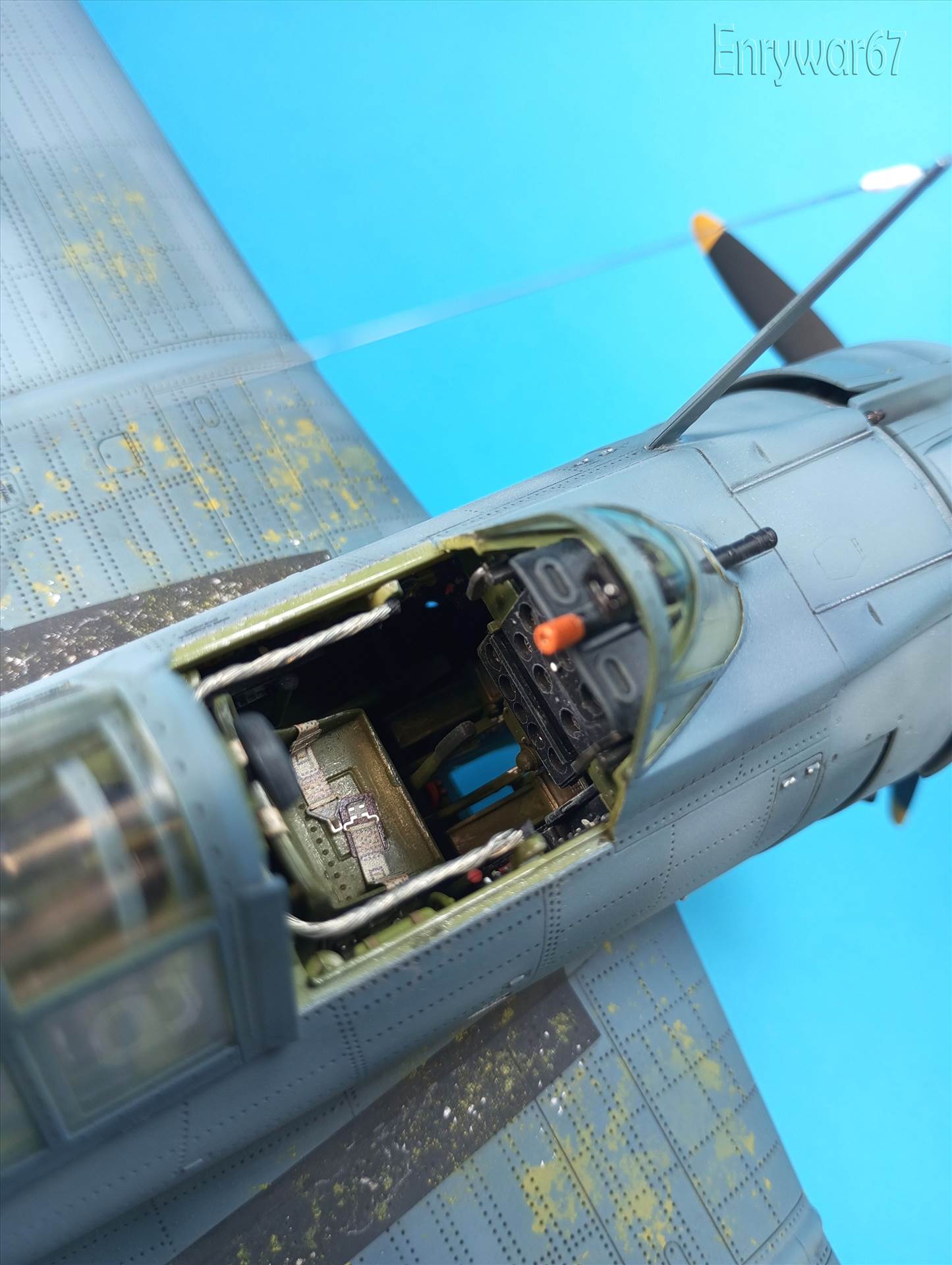 14.jpg  by Enrywar67