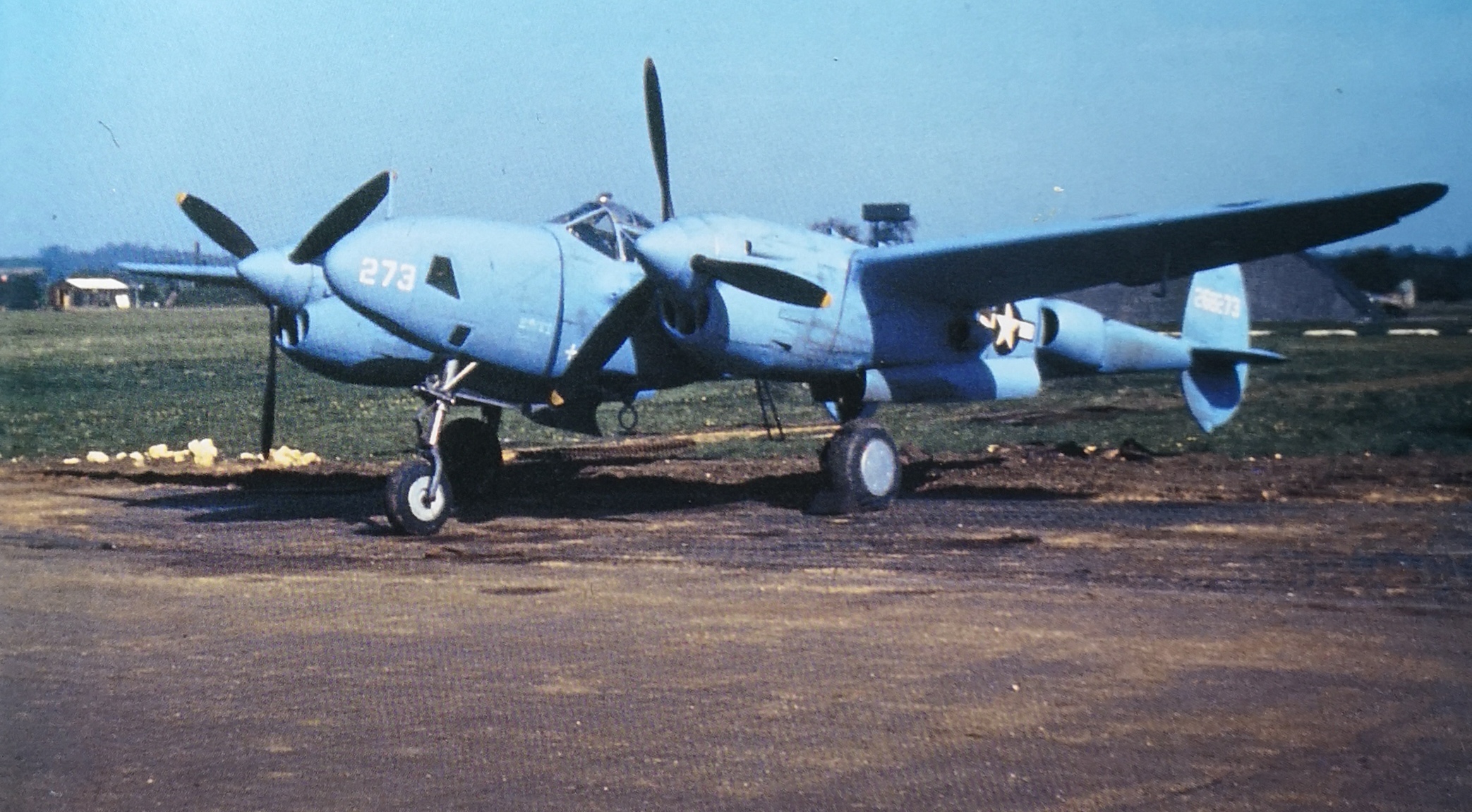 P-38-7.jpg  by Studios Jardin