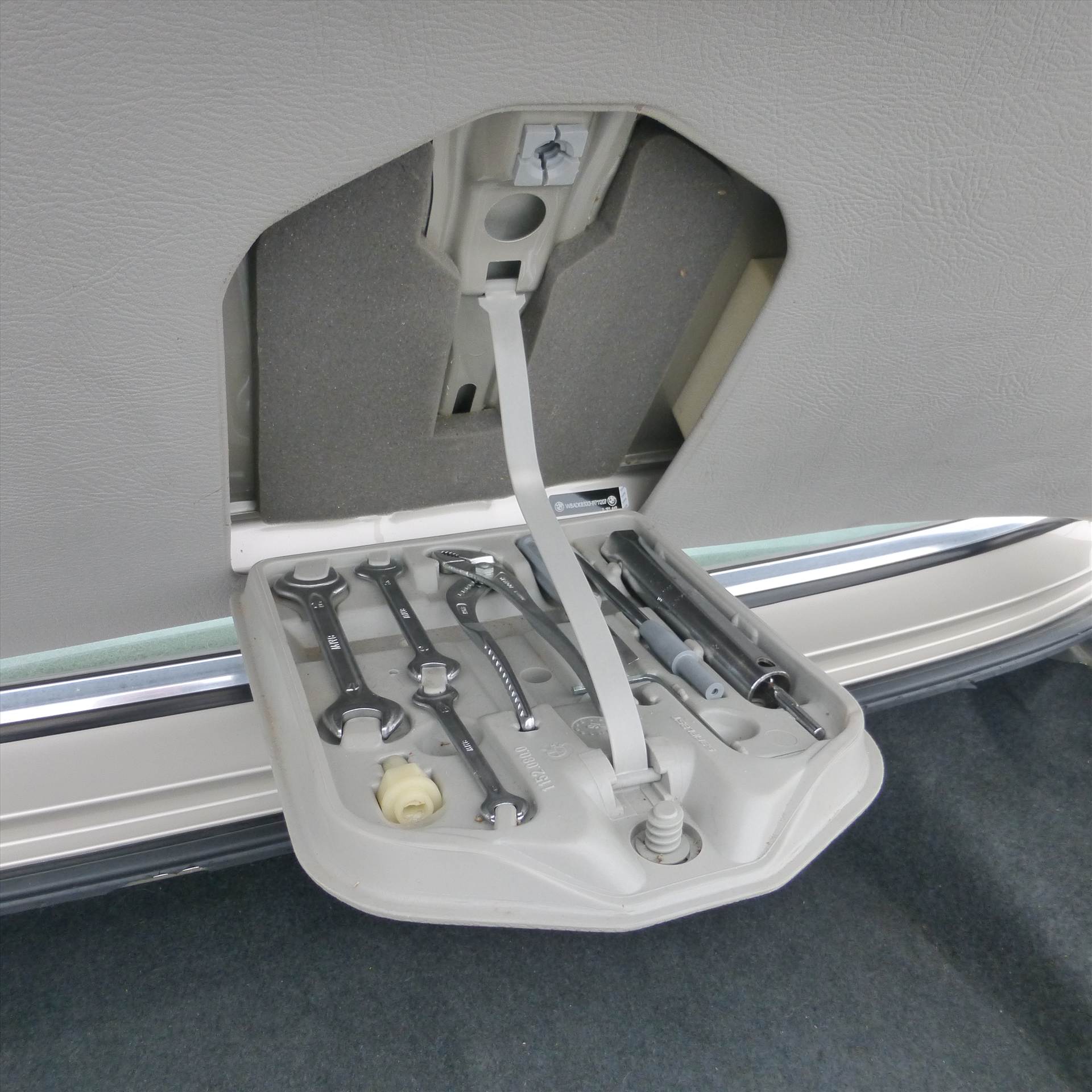 528e side by Mike789