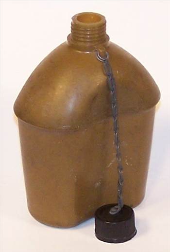Trial ethylcellulose resin plastic canteen unmarked 1942.jpg - 