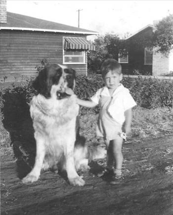 jerry with dog1951.jpg - undefined