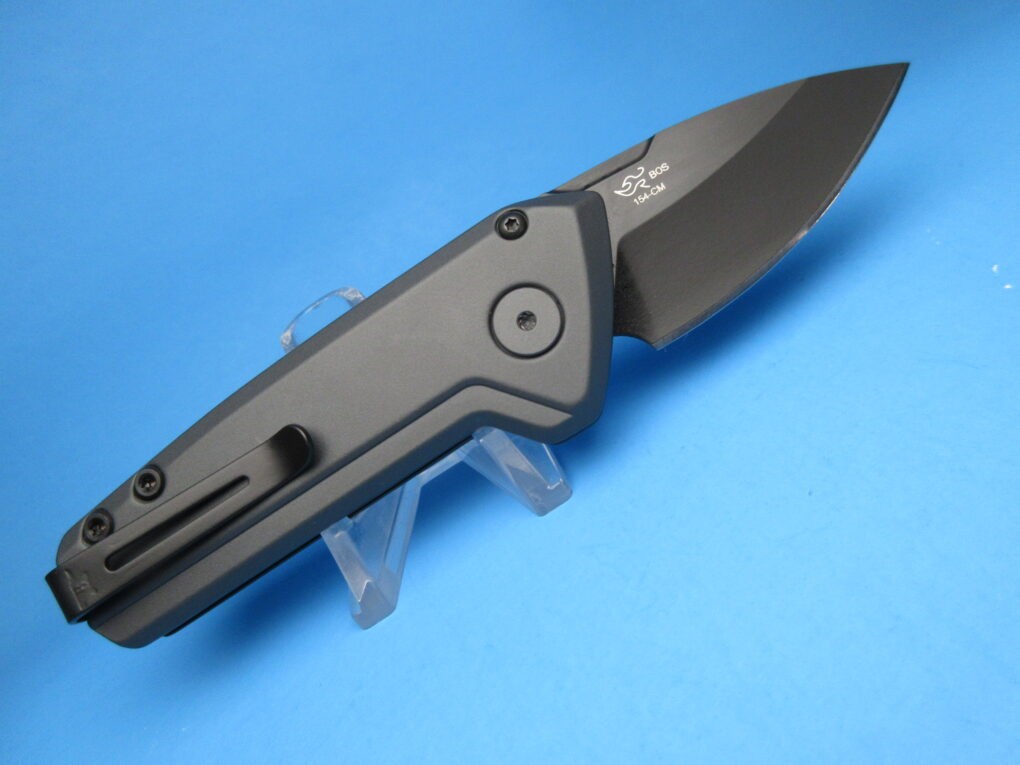 Automatic knives Exclusively modelled in the USA, the multipurpose gizmo of Automatic Knives comes with highly serrated and cost-effective features.  For more visit: https://www.myswitchblade.com/product-category/american-switchblades/ by Myswitchblade