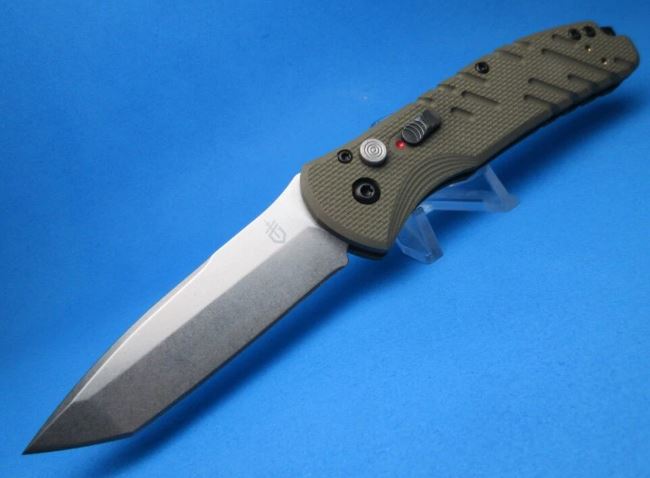 Switchblade Find the top-of-the-line EDC (every-day carry) gadget of Switchblade that proves to be ideal for the commoners, along with military personnel, police authorities. For more visit: https://www.myswitchblade.com/ by Myswitchblade