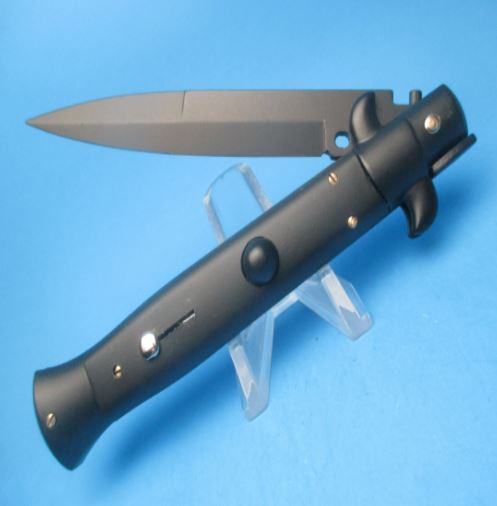 Stiletto Switchblades The Stiletto Switchblades catered by MySwitchblade.com comes in 9” Italian Stiletto blade variety.  For more visit: https://www.myswitchblade.com/product-category/9-italian-stiletto-switchblades/ by Myswitchblade