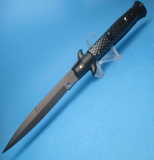 Stiletto Switchblades Select your choicest Stiletto Switchblades from MySwitchblade available in two discrete variants of OTF or front, and the folding design. For more visit: https://www.myswitchblade.com/ by Myswitchblade