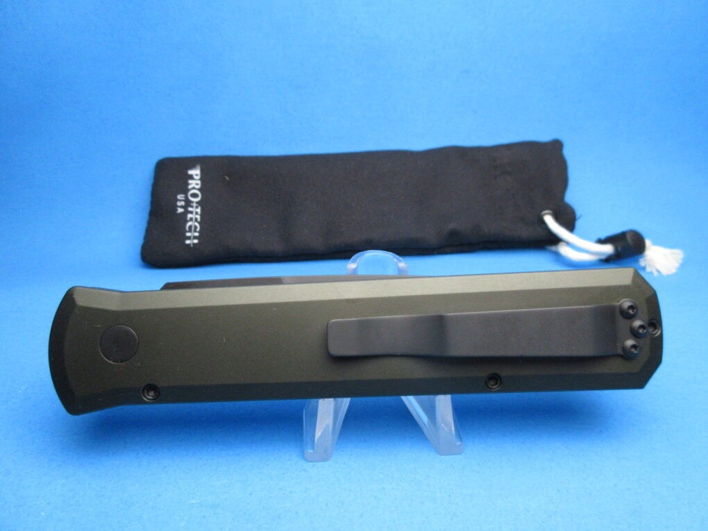 Switchblade Find the top-of-the-line EDC (every-day carry) gadget of Switchbladethat proves to be ideal for the commoners, along with military personnel, police authorities. For more visit: https://www.myswitchblade.com/ by Myswitchblade