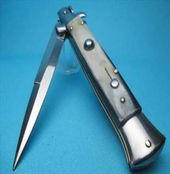 Italian Stiletto Switchblades - My Switchblade presents the extremely compact, lightweight, and razor-sharp Italian Stiletto Switchblades that are available in two versions folding and OTF designs. For more visit: https://www.myswitchblade.com/