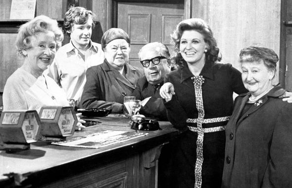 Coronation-Street-aired-its-first-episode-on-Friday-December-9-1960-at-7pm-409757.jpg  by JohnBunker