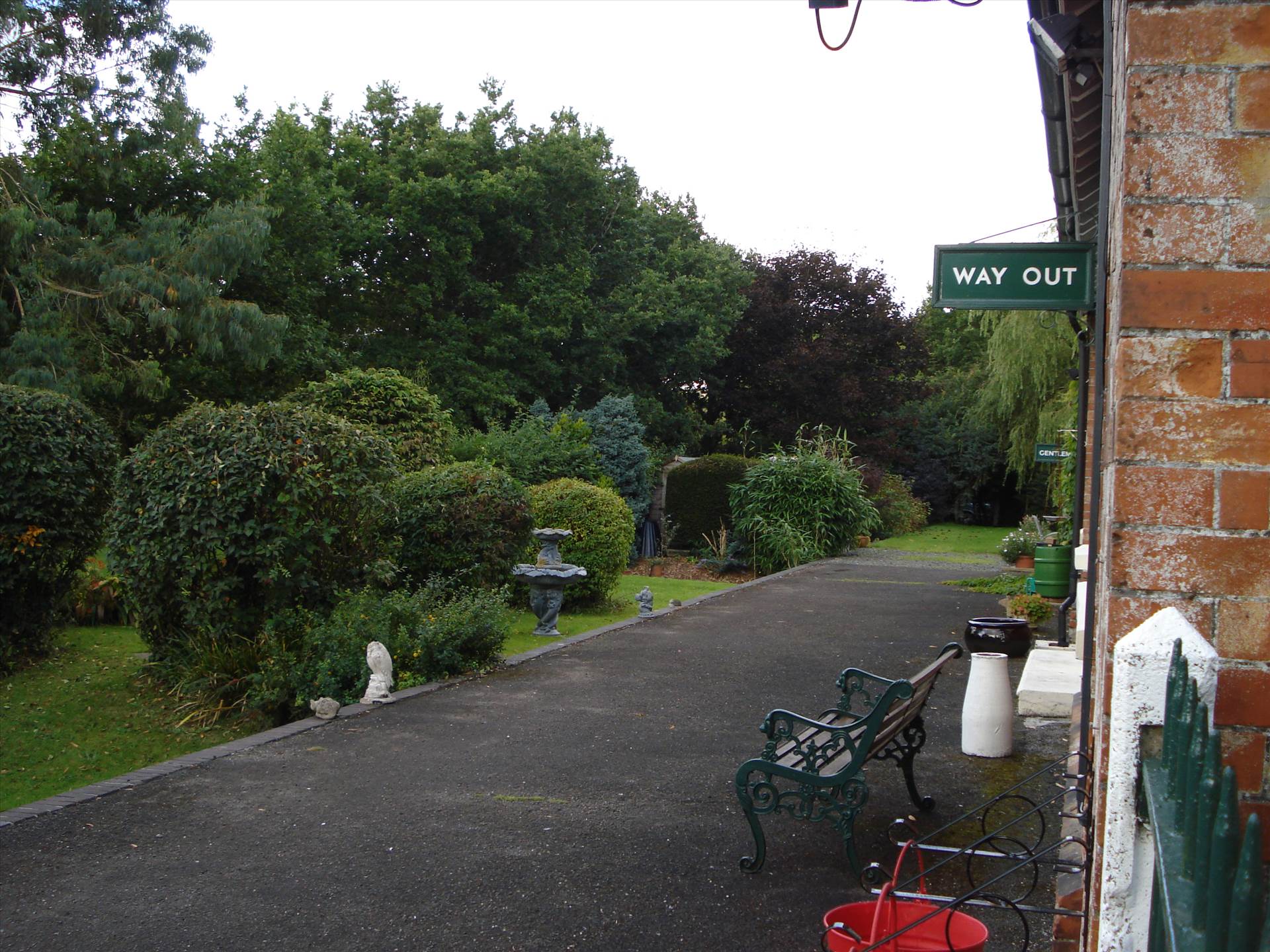 DSC04556.JPG  by Matt T