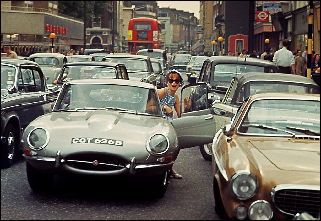 LONDON KR 1965 E-Type.jpg  by Villain