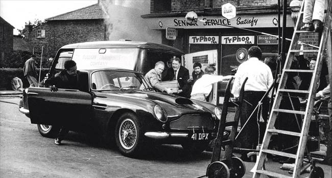 AM 1961-Aston-Martin-DB4GT_12.jpg - 