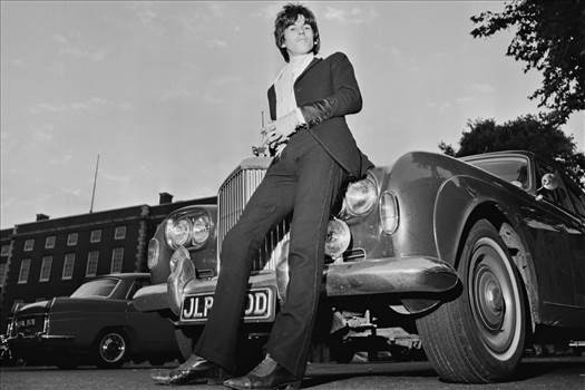 RS keith-richards-and-bentley-blue-lena.jpg by Villain