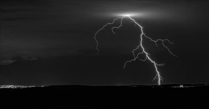West Side Lightning In June 2015 BNW.jpg - undefined