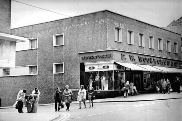 0_scarborough-woolworths-1970s.jpg  by adey m