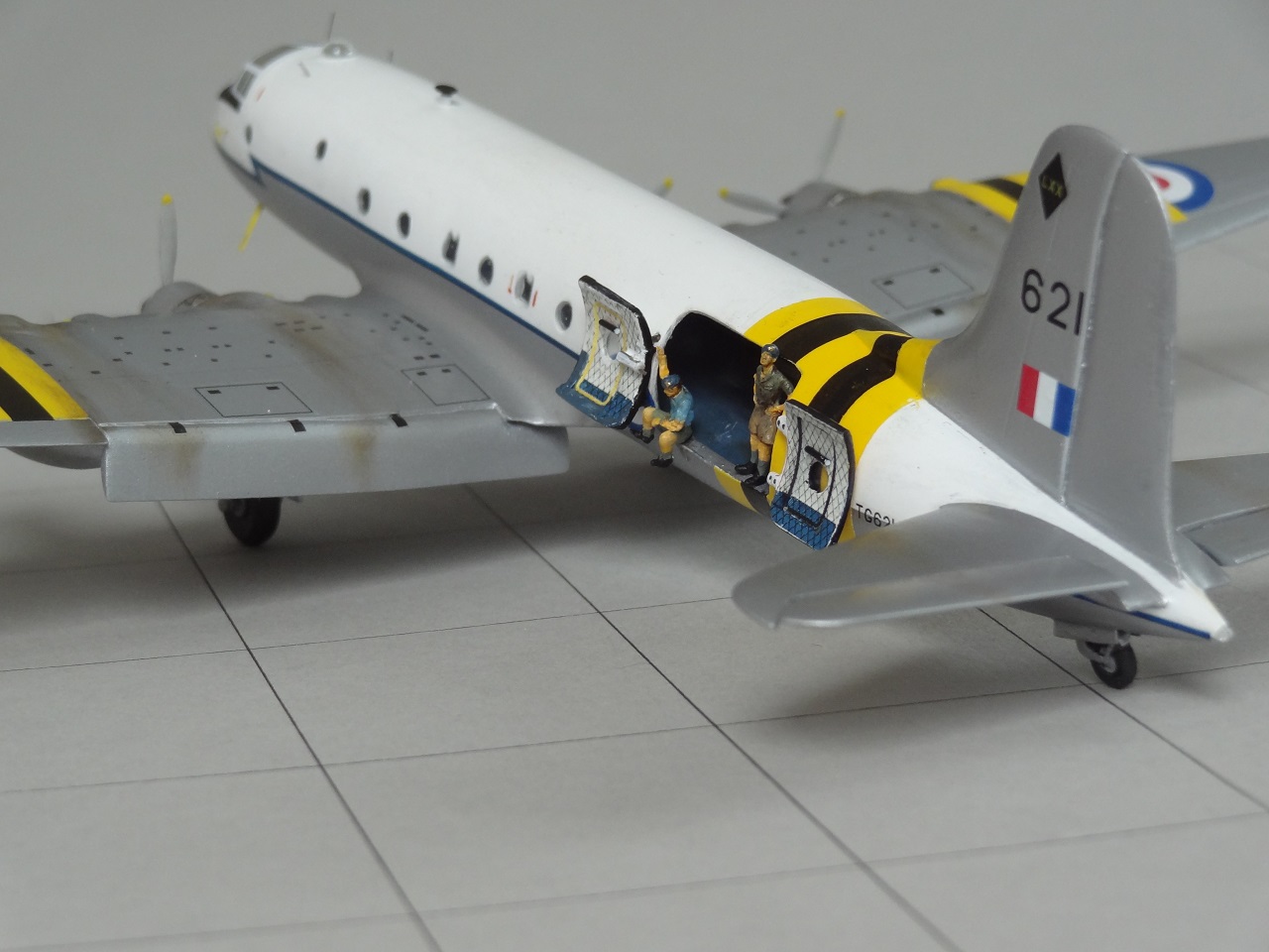 Hast 4.JPG  by Vincent